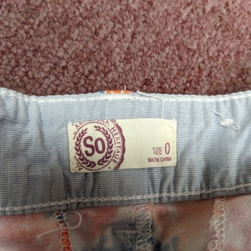 SO SHORTS SIZE 0 FLORAL PRINT - Picture 2 of 4